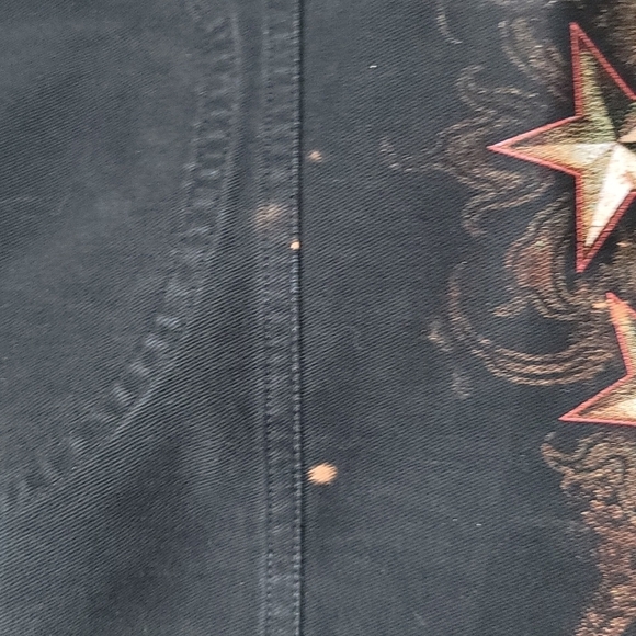 Hellanbach Sleeveless Button Up - Picture 8 of 10